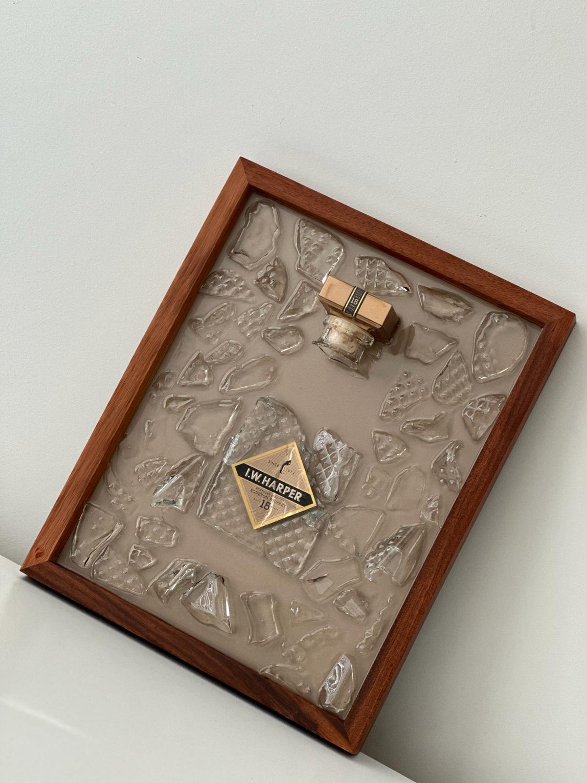 Art Luxury Bottle in frame - I.W. Harper